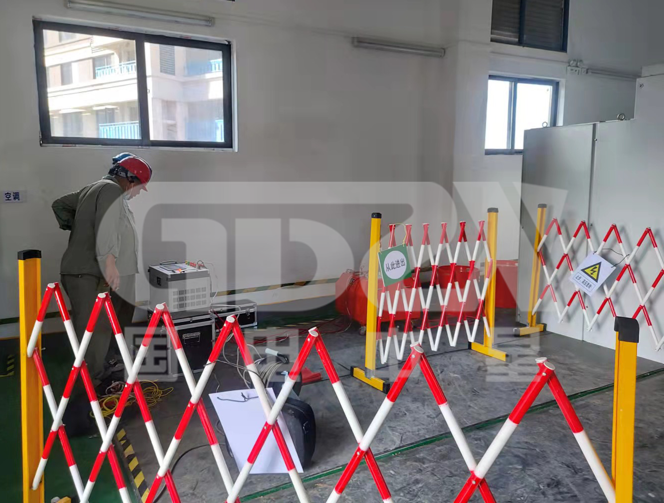 試驗(yàn)現(xiàn)場.png 試驗(yàn)現(xiàn)場.png