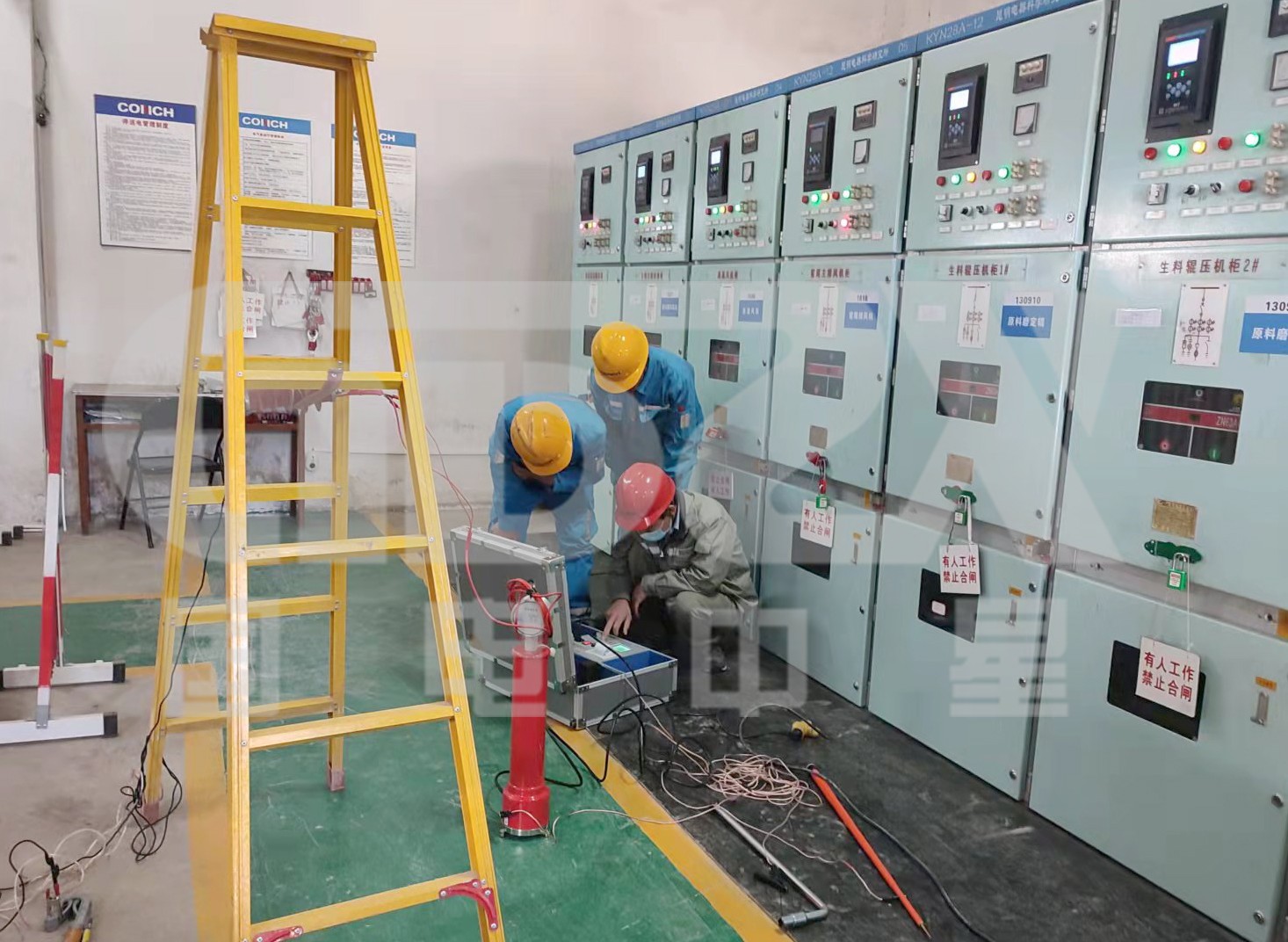 試驗現場.jpg 試驗現場.jpg