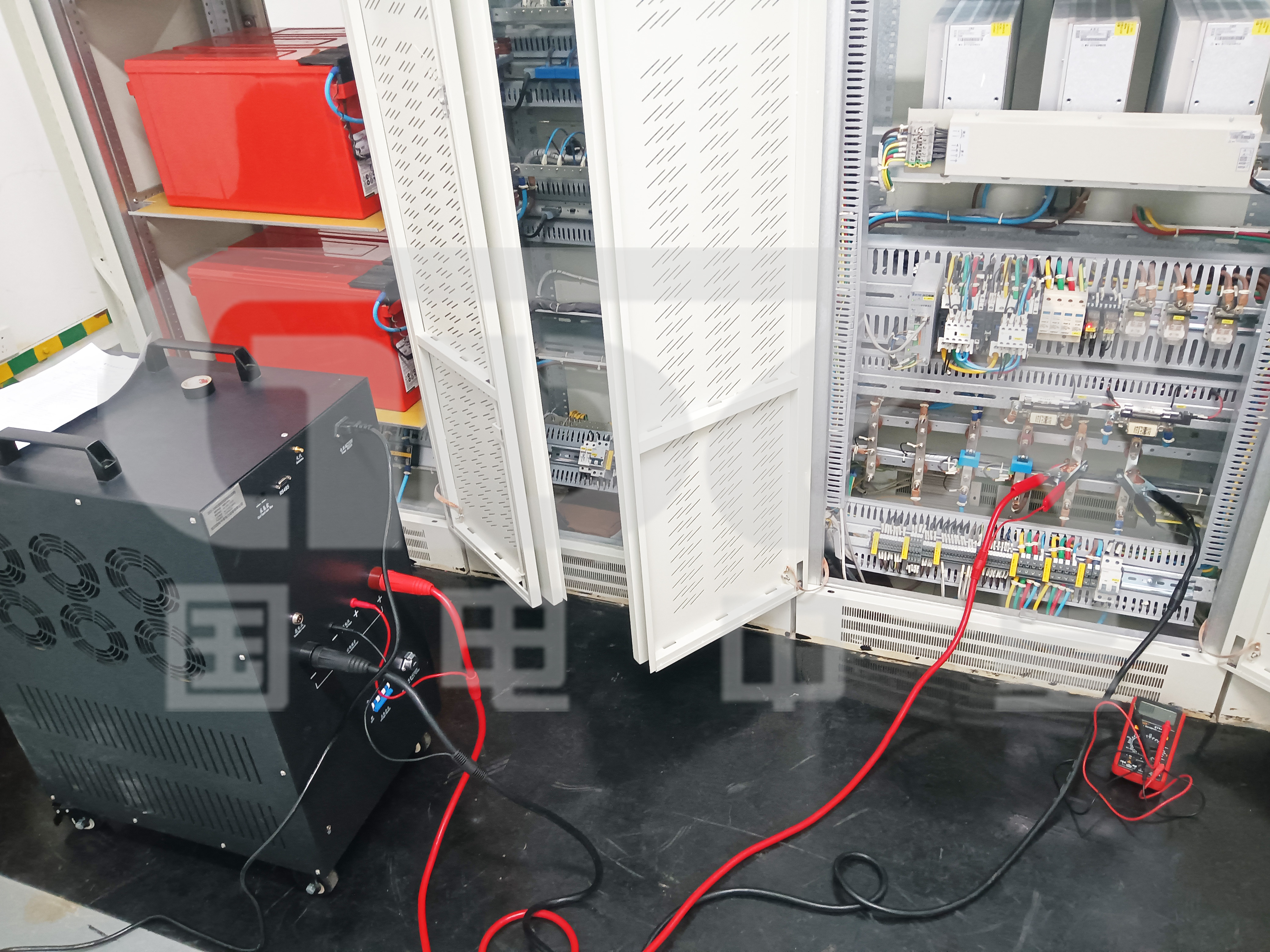 廣州地鐵蓄電池充放電試驗1.jpg 廣州地鐵蓄電池充放電試驗1.jpg